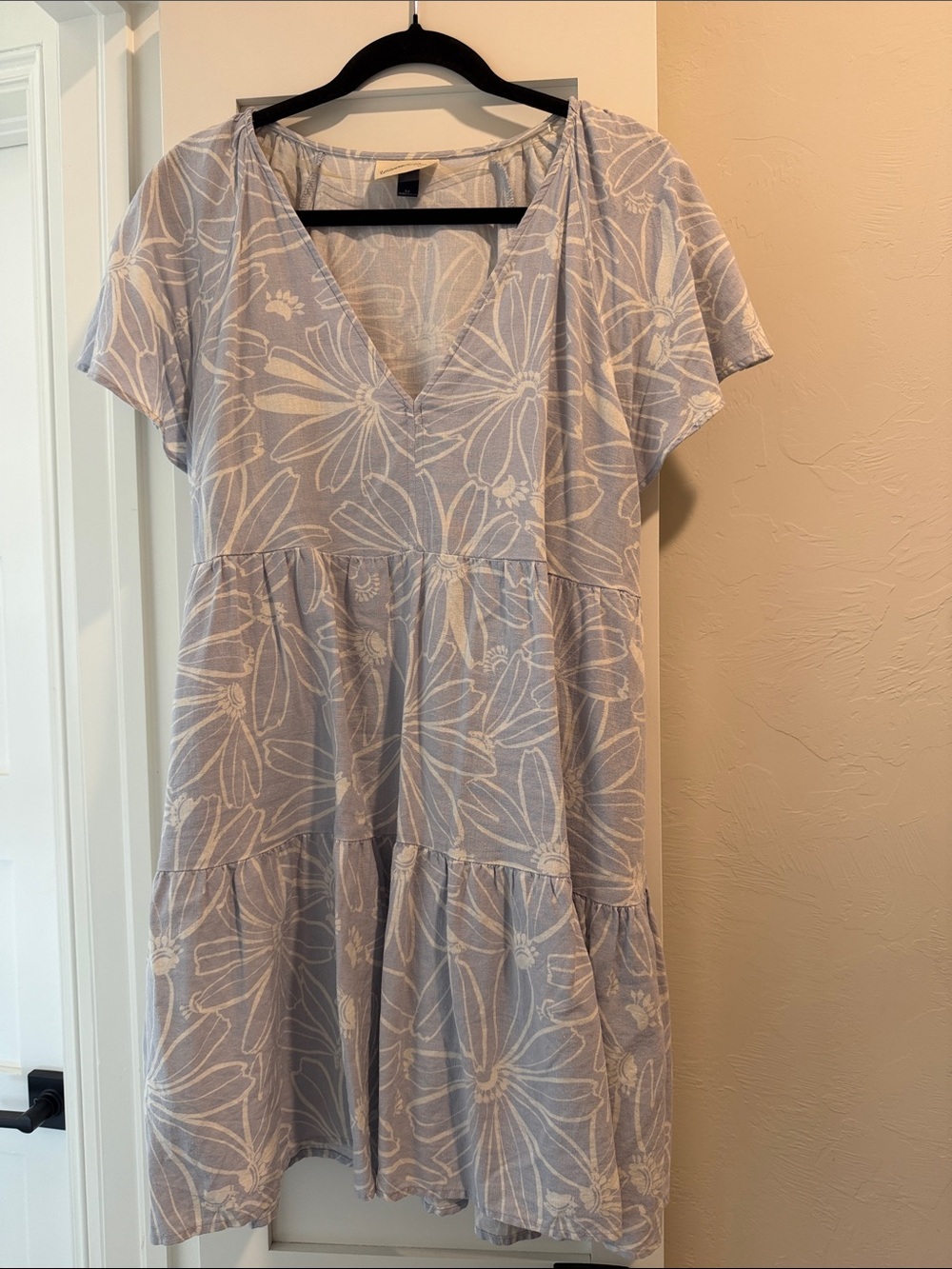 Universal Thread Light Blue and White Floral Tiered Mini Dress